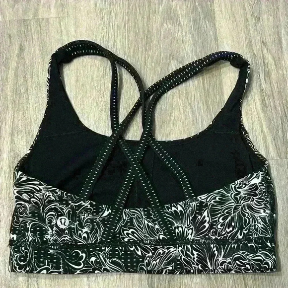 Lululemon Energy Bra
Infinity Energy Bra Alpine White Black 4 - Picture 4 of 6